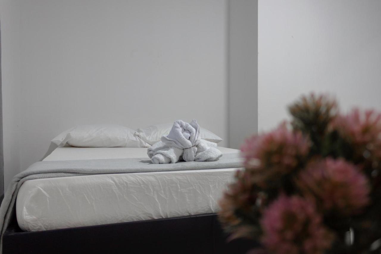 Los Nonos Hostel Guadalupe Ngoại thất bức ảnh
