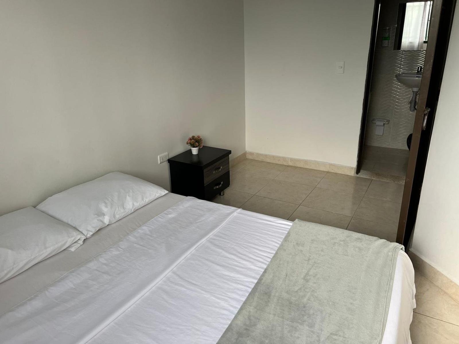 Los Nonos Hostel Guadalupe Phòng bức ảnh