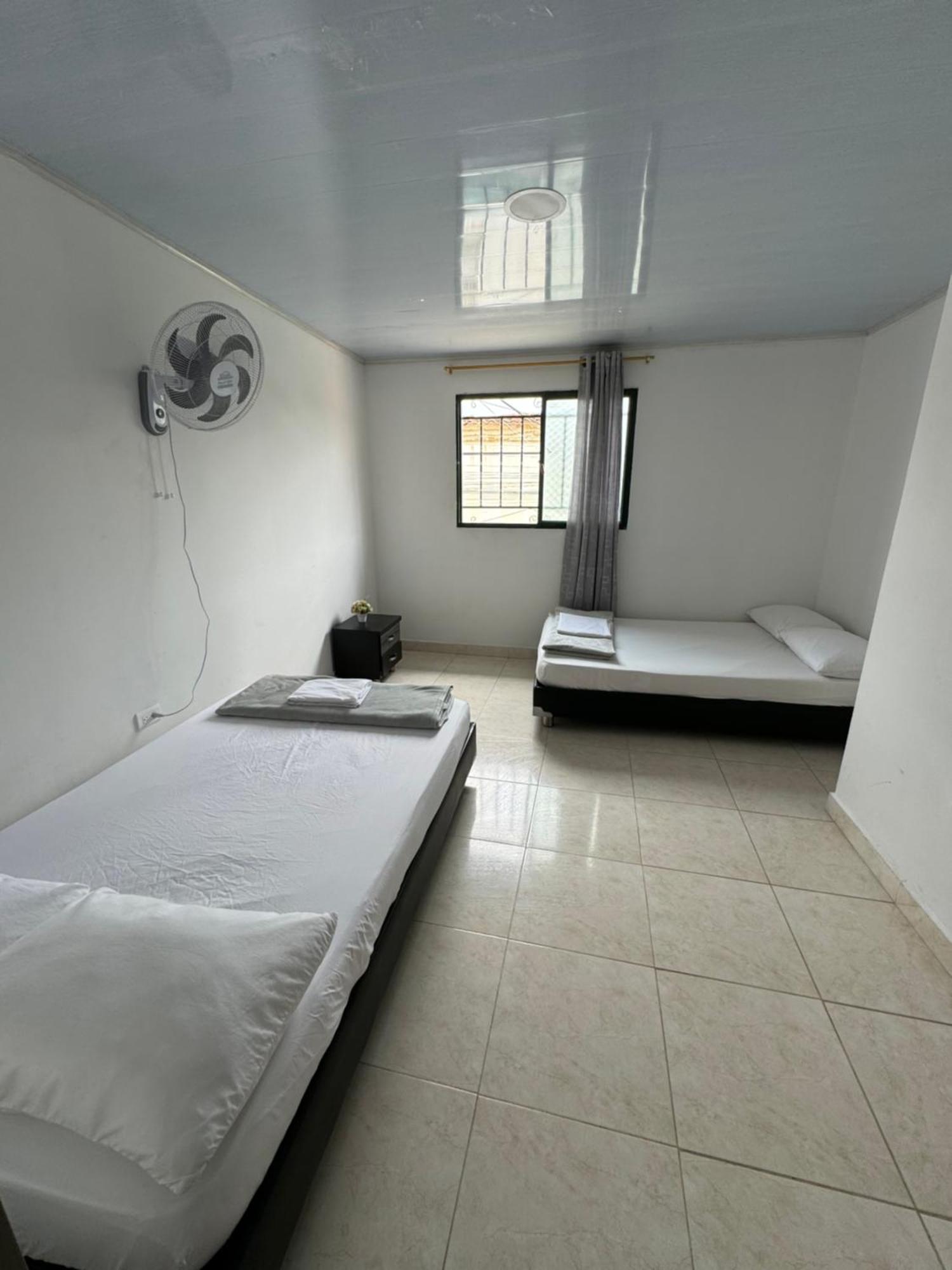 Los Nonos Hostel Guadalupe Ngoại thất bức ảnh
